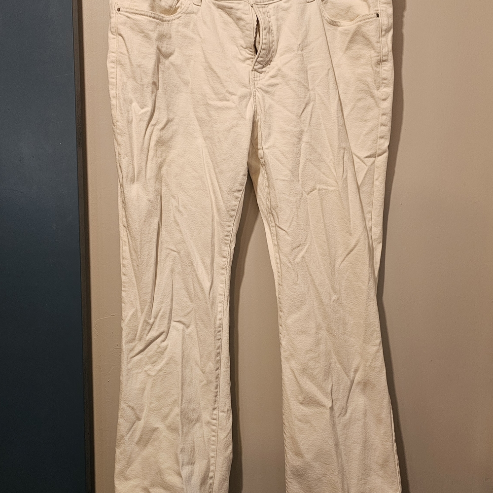 Levi's White Boot Cut Pants - Size 22M